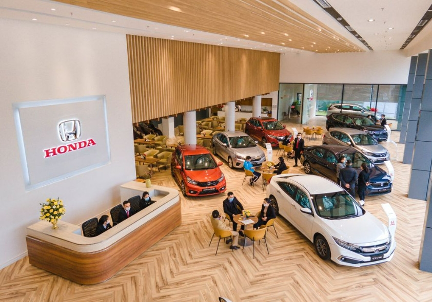 Sedan hạng D tại Việt Nam: Doanh số "đội sổ" giữa xu hướng xe gầm cao